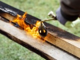 Požární odolnost dřevostaveb – jak dřevostavba hoří?