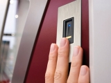 Jak funguje zabezpečení domu pomocí čtečky otisků prstů?